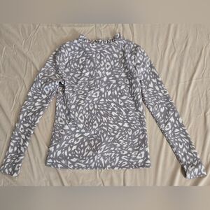 Ann Taylor Gray and White Swirl Long Sleeve Top